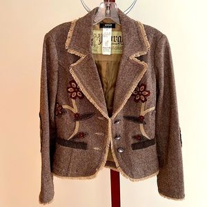 Morgan de toi stunning jacket!